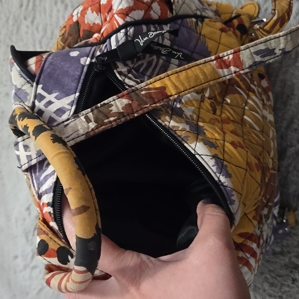 Vera Bradley quilted printed medium sized backpack - Picture 8 of 13